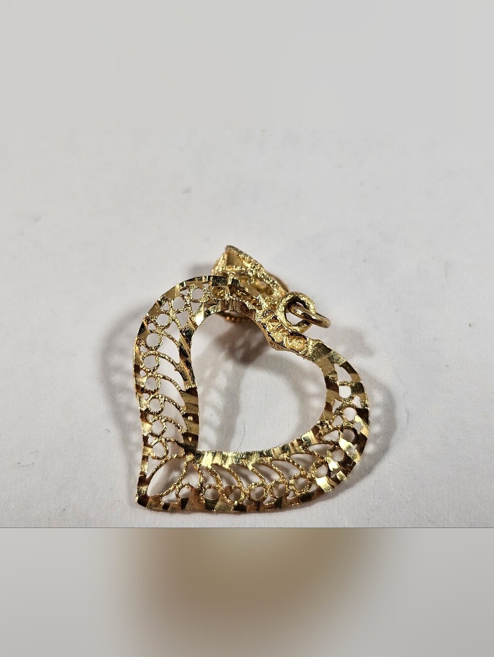 14k Yellow Gold Filigree Heart Pendant